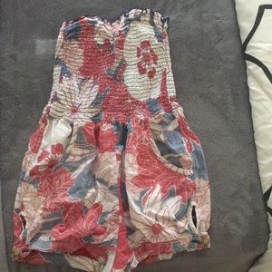 Hollister romper